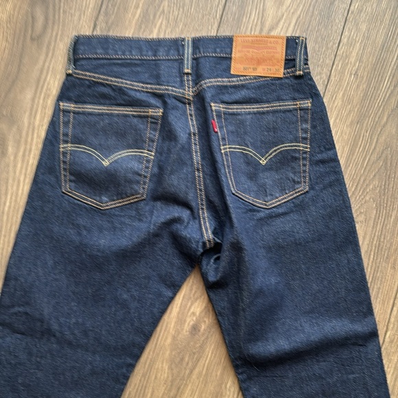 Levi’s 501 93  Men's Blue Jeans premium denim straight leg - Picture 8 of 15